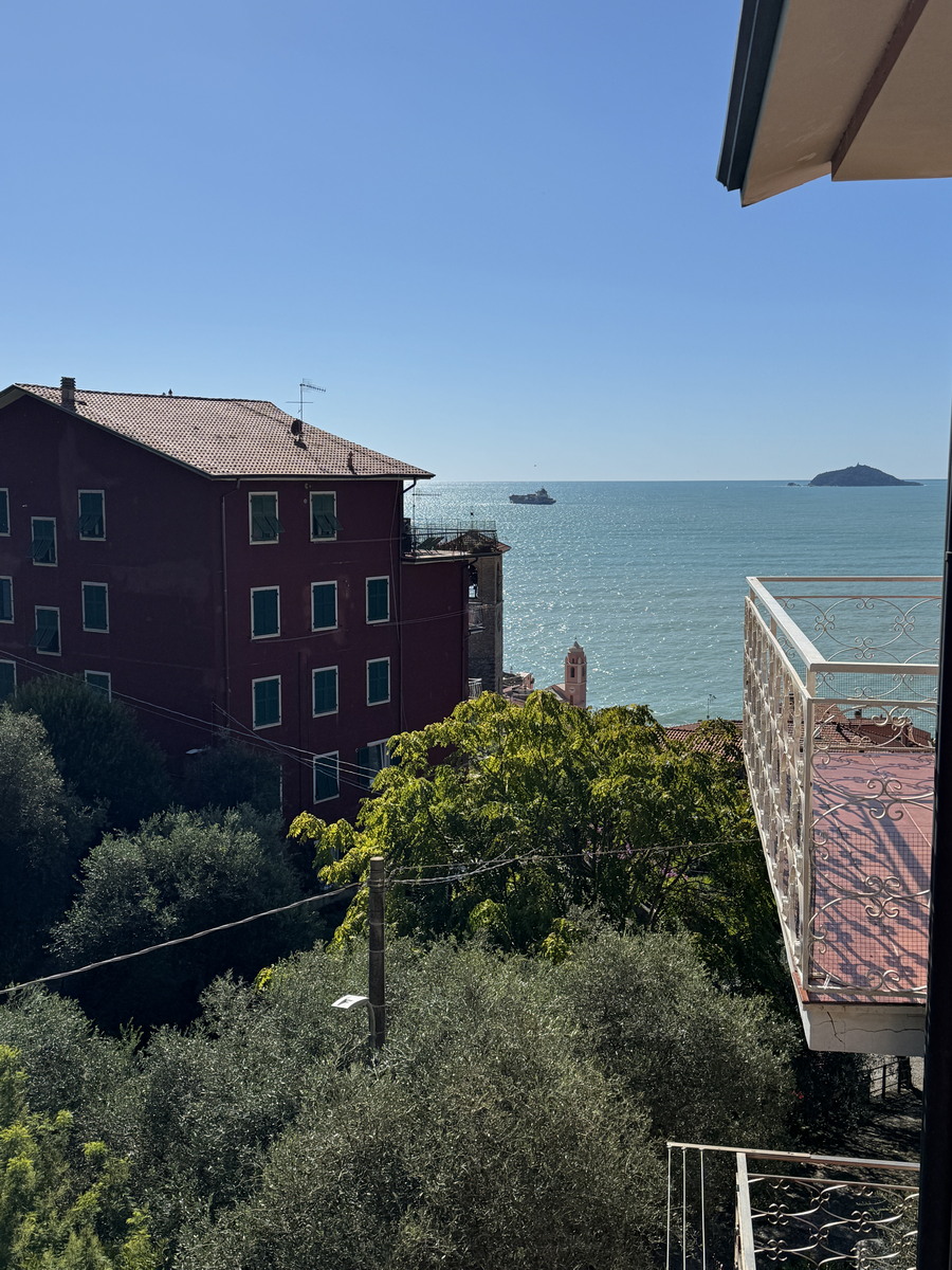 Appartamento in VENDITA a Lerici TELLARO