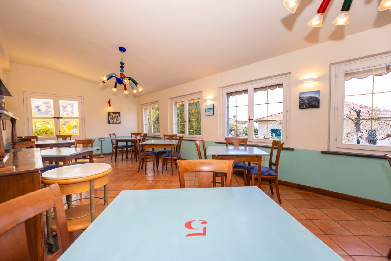Foto: Hotel-Albergo-Pensione in VENDITA a Lerici TELLARO - 27