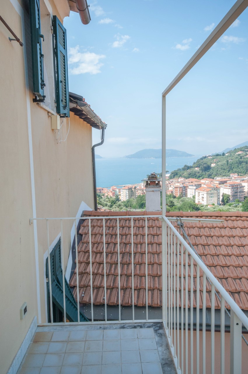 Appartamento in Vendita a Lerici SOLARO