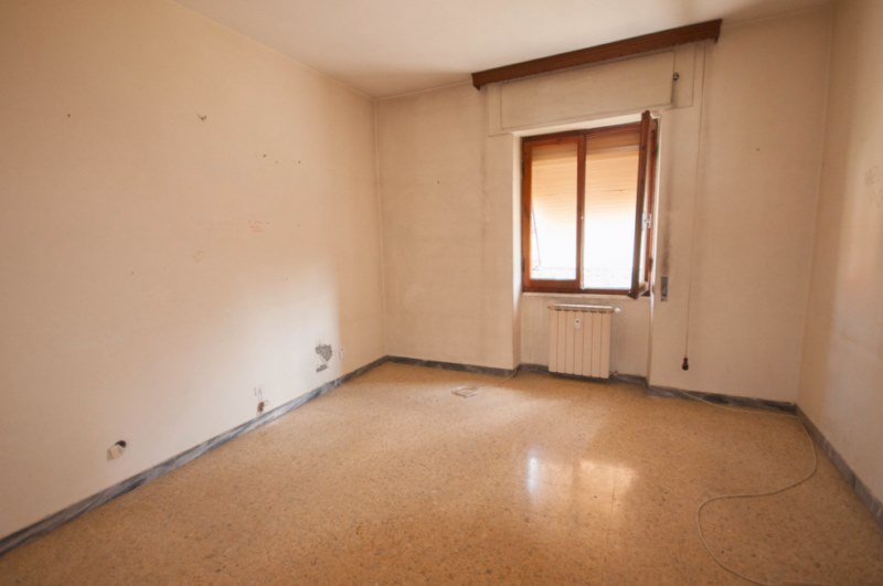 Foto: Appartamento in VENDITA a Sarzana CENTRO - 3