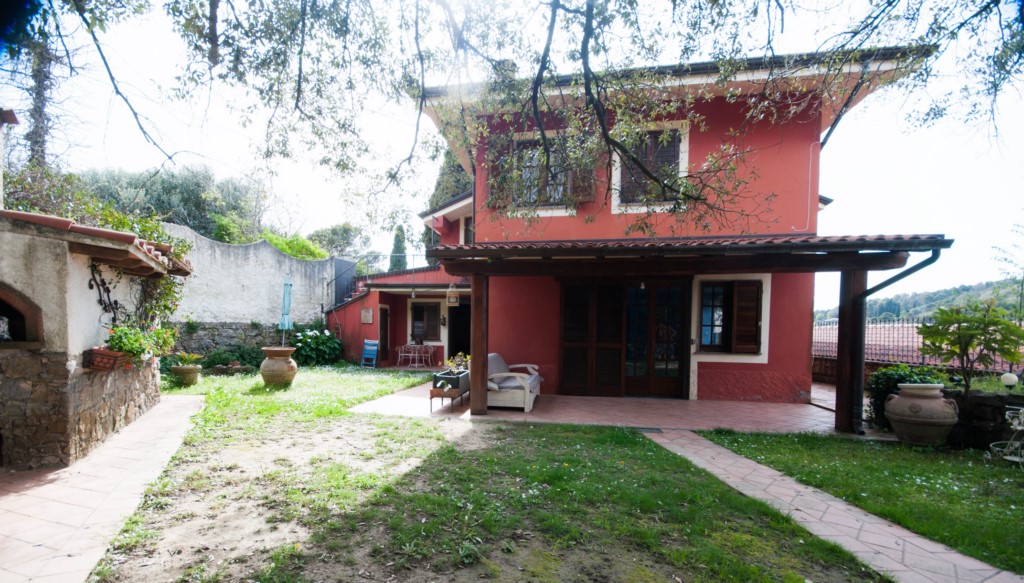 Unifamiliare Casa singola in VENDITA a Ameglia 