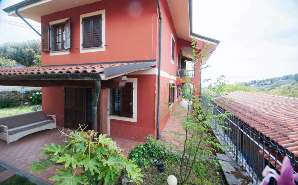 Foto: Unifamiliare Casa singola in VENDITA a Ameglia  - 7