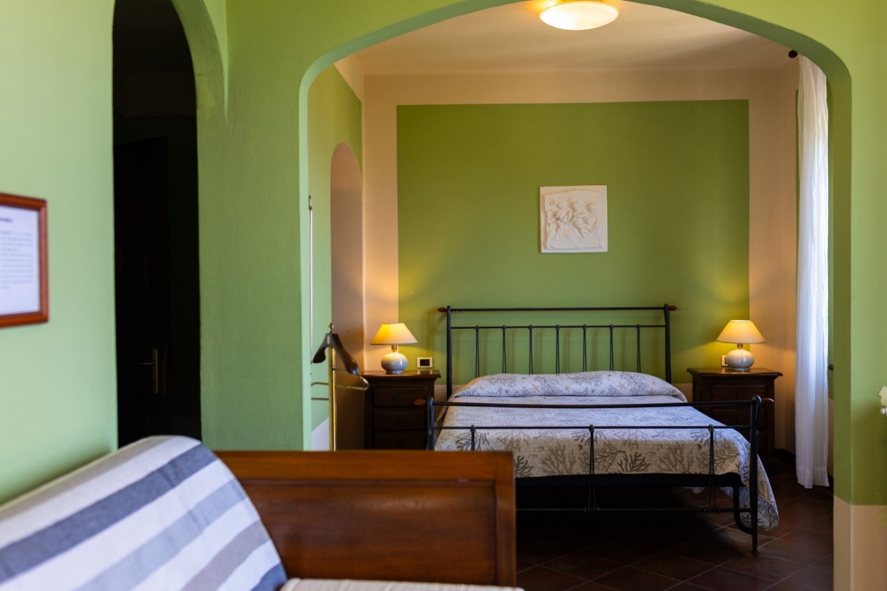 Foto: Hotel-Albergo-Pensione in VENDITA a Lerici TELLARO - 30