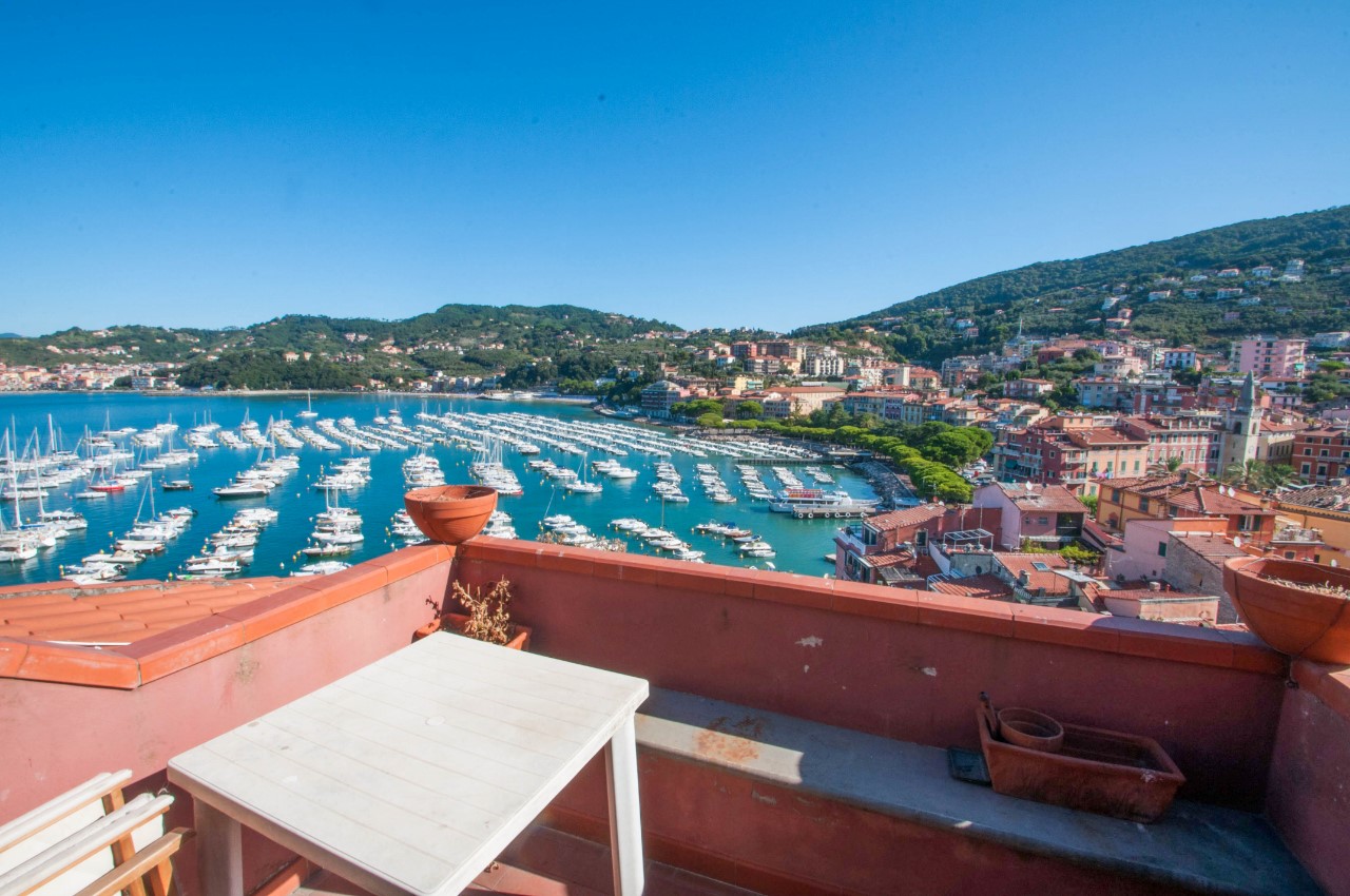 Foto: Attico mansarda in VENDITA a Lerici CENTRO STORICO - 10