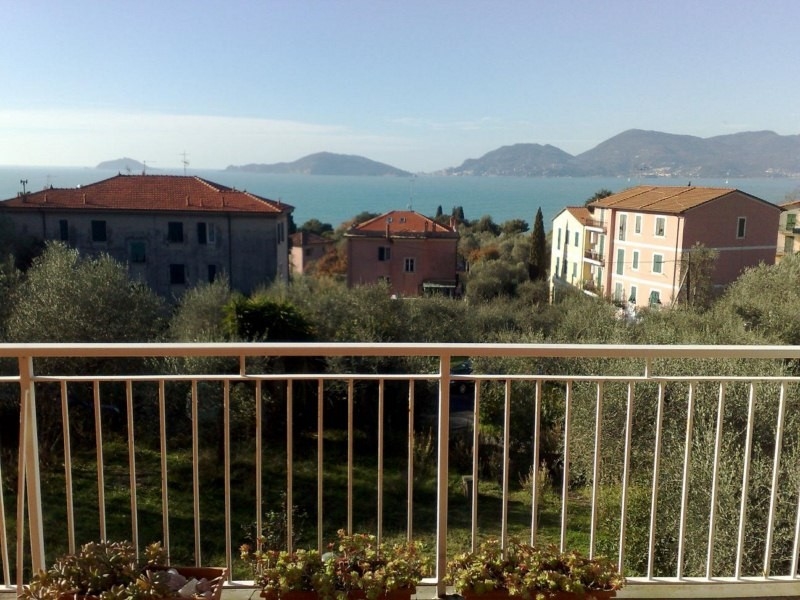 Appartamento in Affitto a Lerici TELLARO