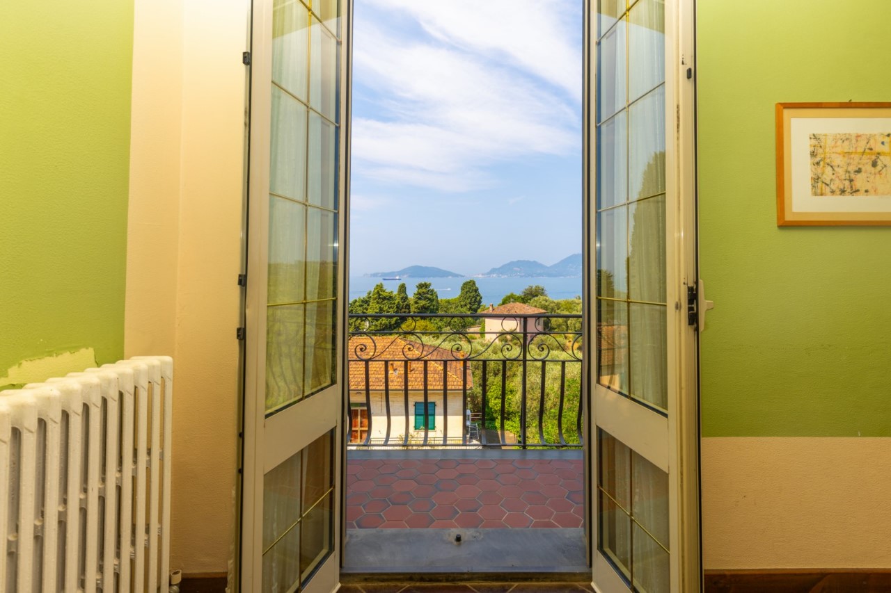 Foto: Hotel-Albergo-Pensione in VENDITA a Lerici TELLARO - 21