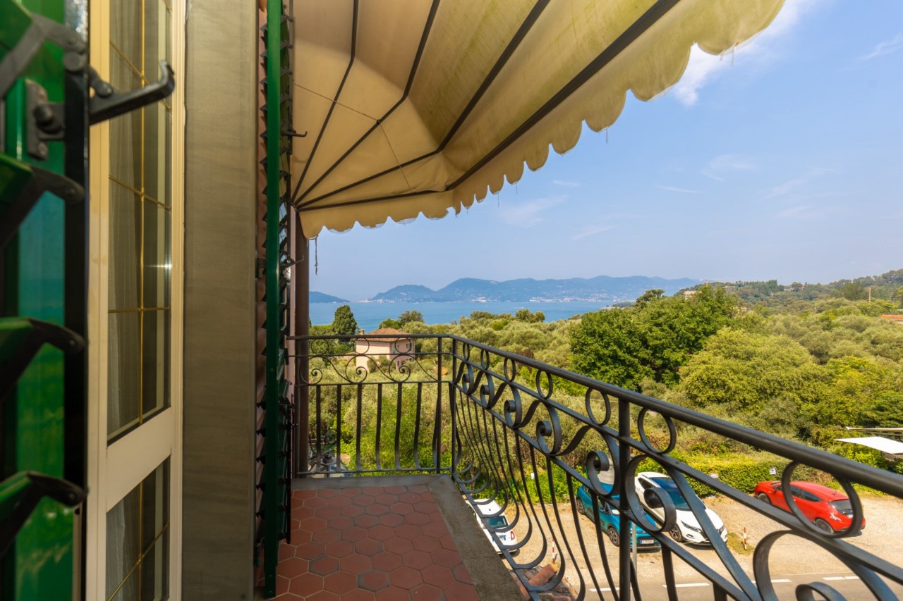 Foto: Hotel-Albergo-Pensione in VENDITA a Lerici TELLARO - 8