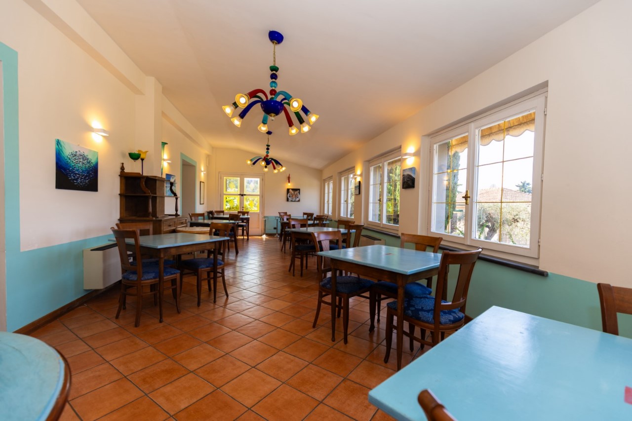 Foto: Hotel-Albergo-Pensione in VENDITA a Lerici TELLARO - 35