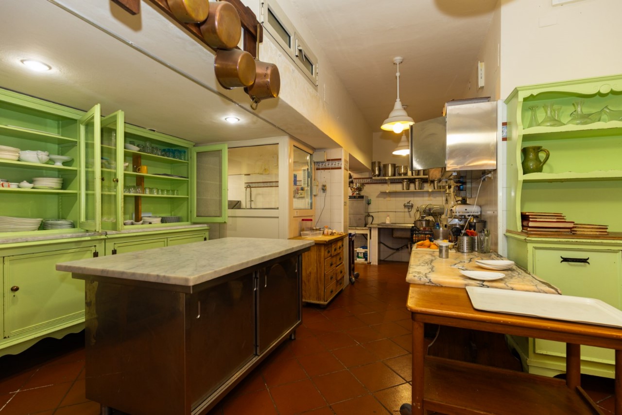 Foto: Hotel-Albergo-Pensione in VENDITA a Lerici TELLARO - 15