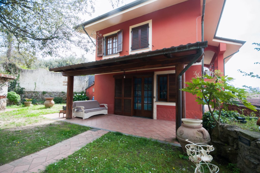 Foto: Unifamiliare Casa singola in VENDITA a Ameglia  - 6