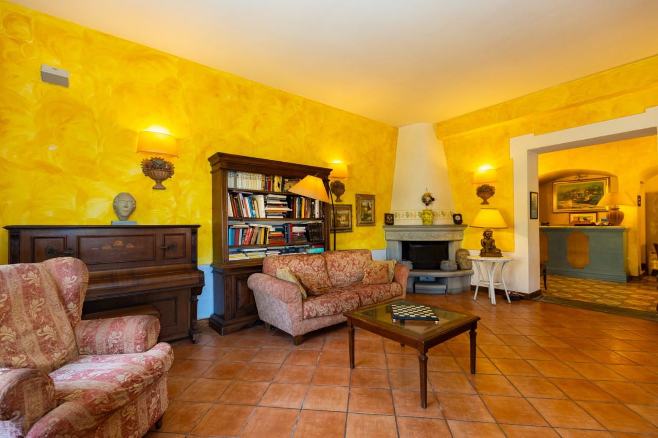Foto: Hotel-Albergo-Pensione in VENDITA a Lerici TELLARO - 18