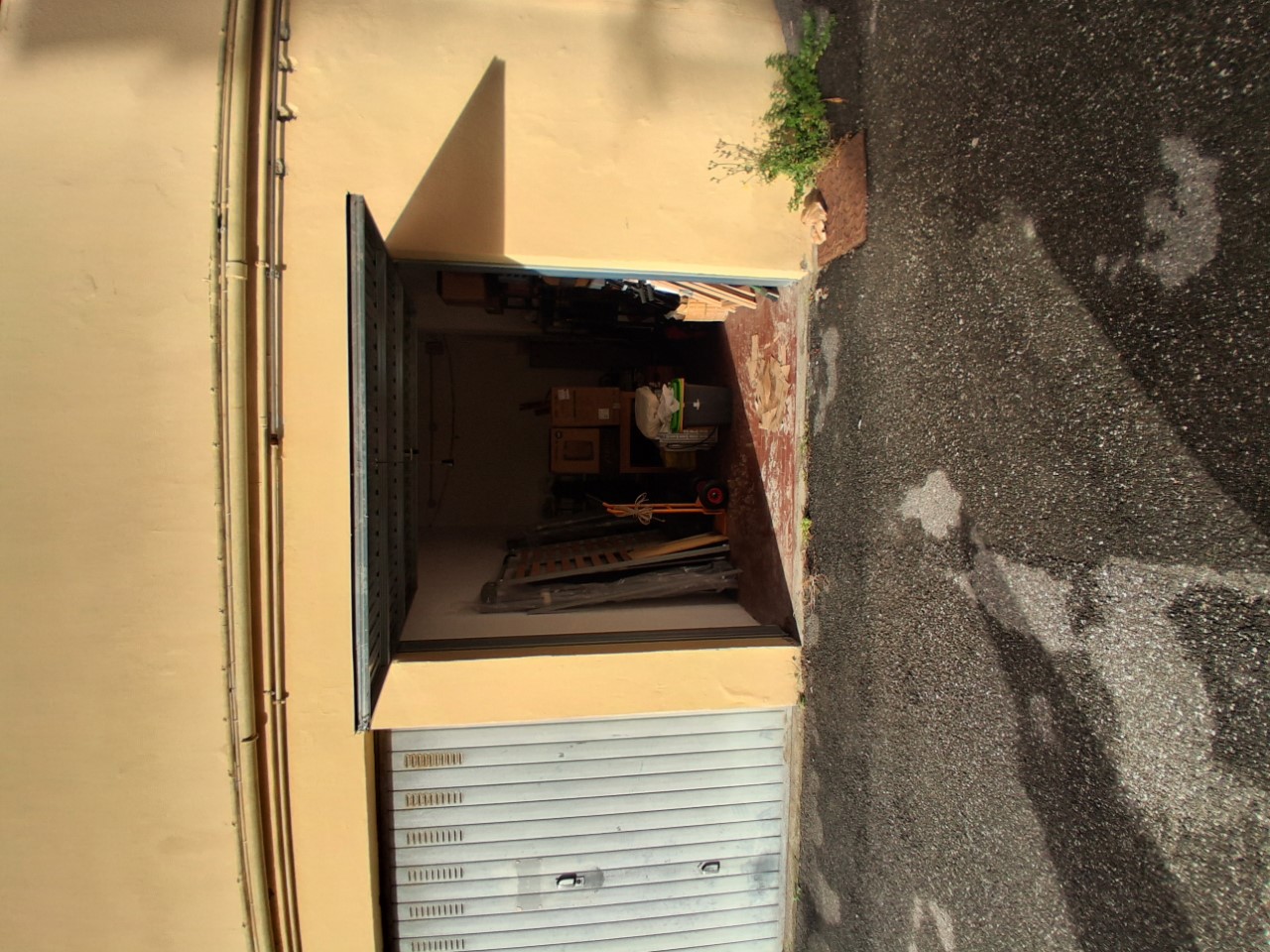Garage-Box auto-Posto auto in VENDITA a Lerici SAN TERENZO