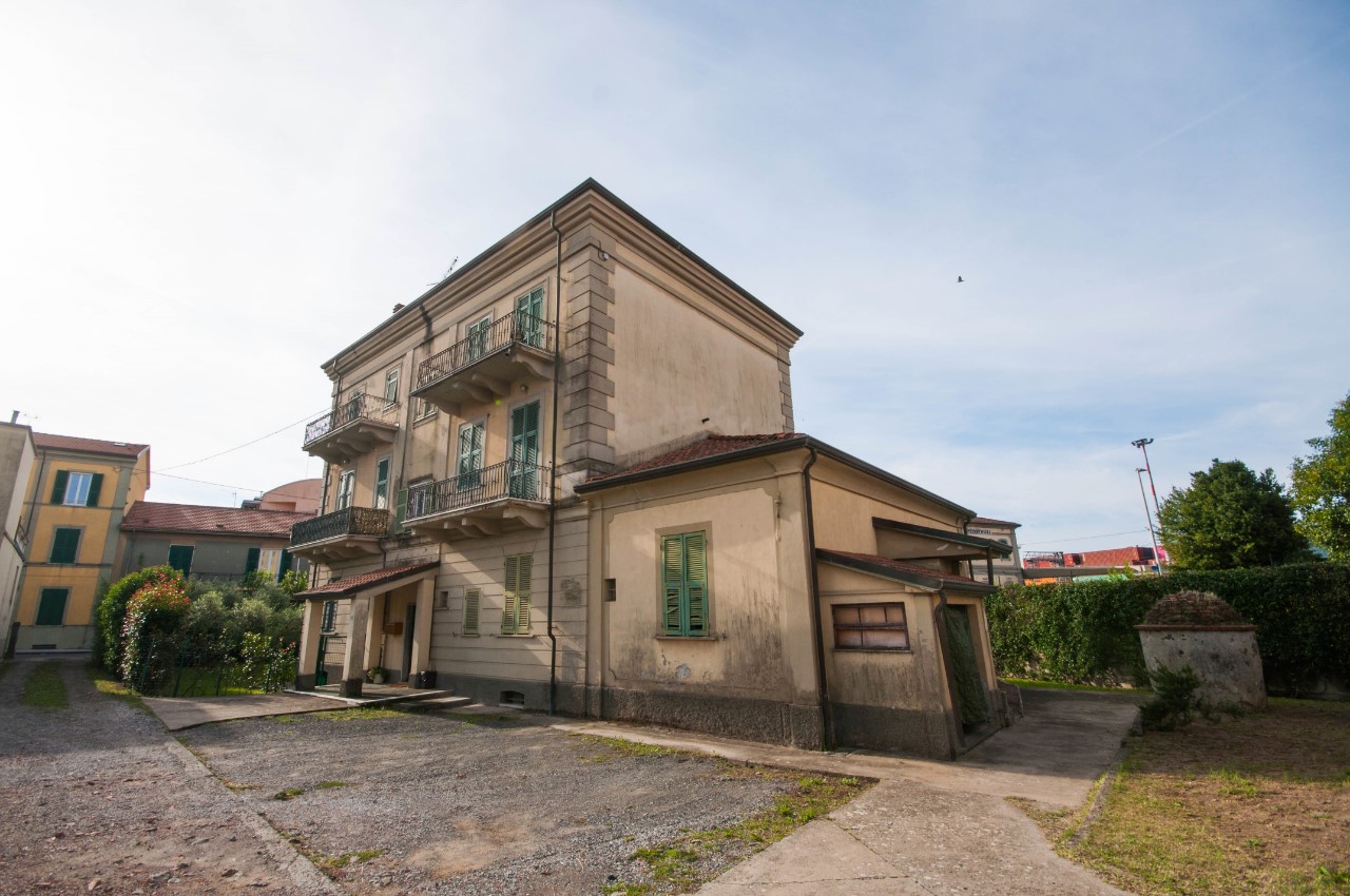 Appartamento in Vendita a Santo Stefano di Magra 
