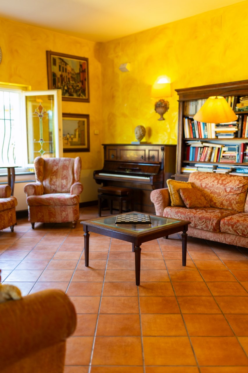 Foto: Hotel-Albergo-Pensione in VENDITA a Lerici TELLARO - 25